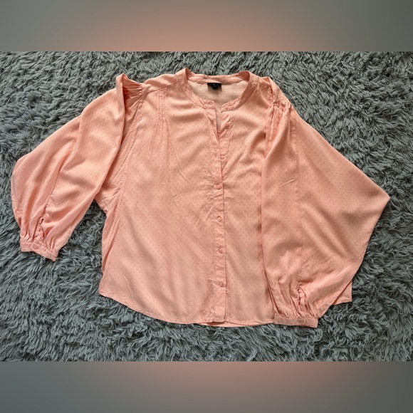 XL Peach Long Sleeve Button Down Top with Extra Wide Sleeves - Picture 5 of 6